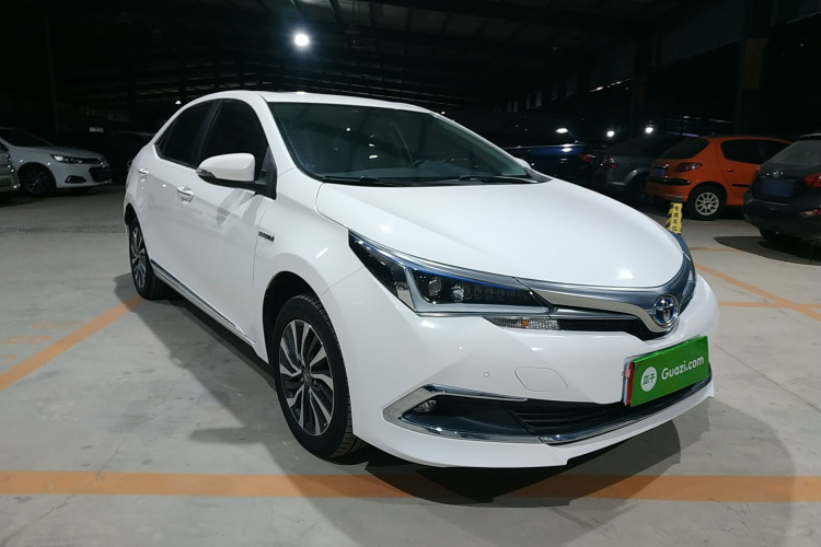 丰田 卡罗拉 2018款 双擎 1.8L E-CVT智尚版车身外观3