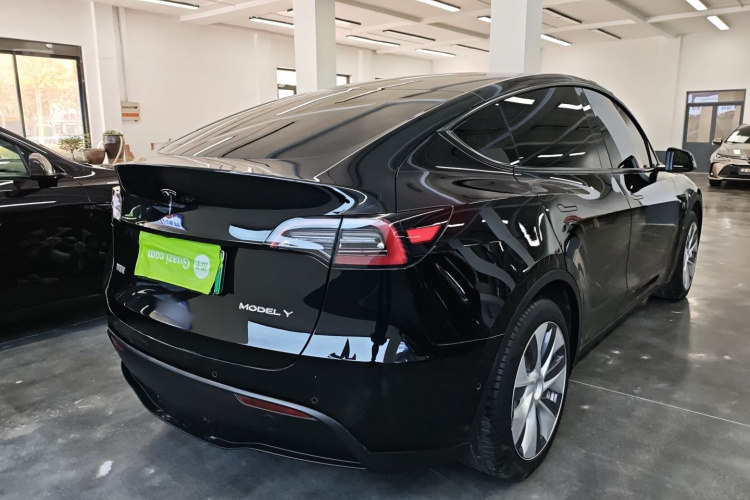 特斯拉 Model Y 2022款 改款 后轮驱动版车身外观6005