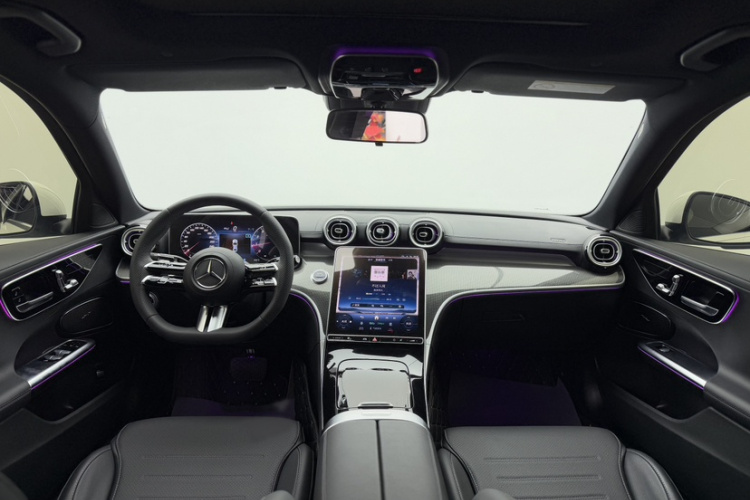 奔驰C级 2023款 改款 C 260 L 运动版中控内饰7004