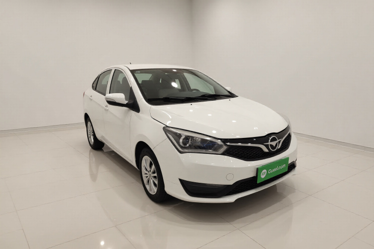 海马M3 2016款 1.5L 手动时尚型车身外观3