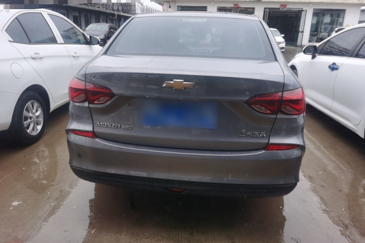 雪佛兰 科鲁泽 2020款 320 自动悦享版车身外观6004