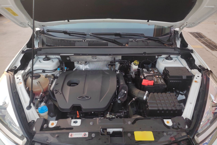 奇瑞 瑞虎8 2018款 1.5TCI 自动豪华型 5座机舱底盘24