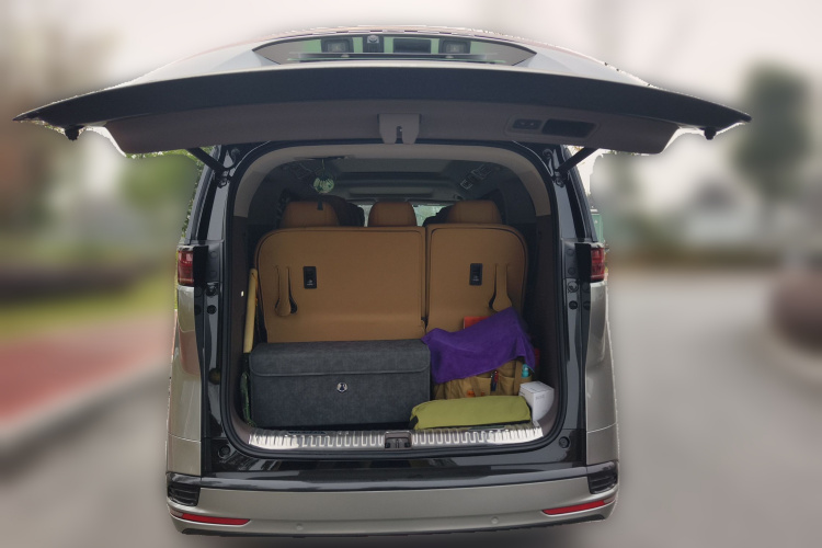 腾势D9 2022款 DM-i 970 四驱旗舰型中控内饰23