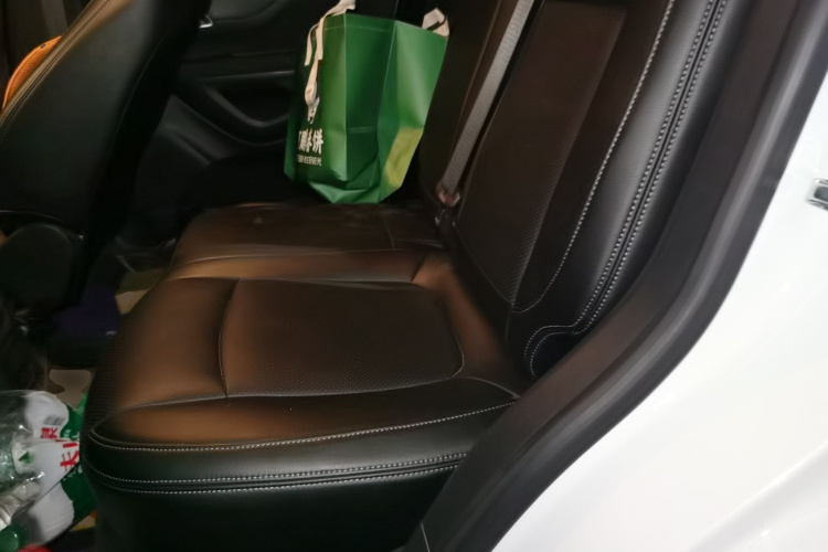 别克 昂科拉 2015款 1.4T 自动两驱都市精英型中控内饰21