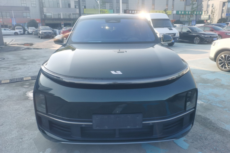 理想汽车 理想L8 2023款 Pro车身外观2