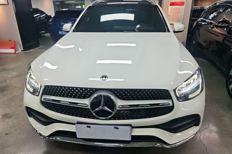 奔驰GLC 2020款 GLC 260 L 4MATIC 豪华型车身外观2