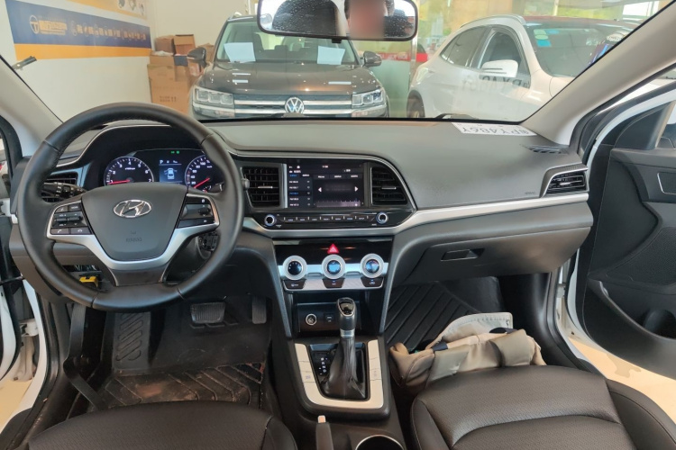 现代 领动 2019款 1.5L CVT智炫·精英型中控内饰7002