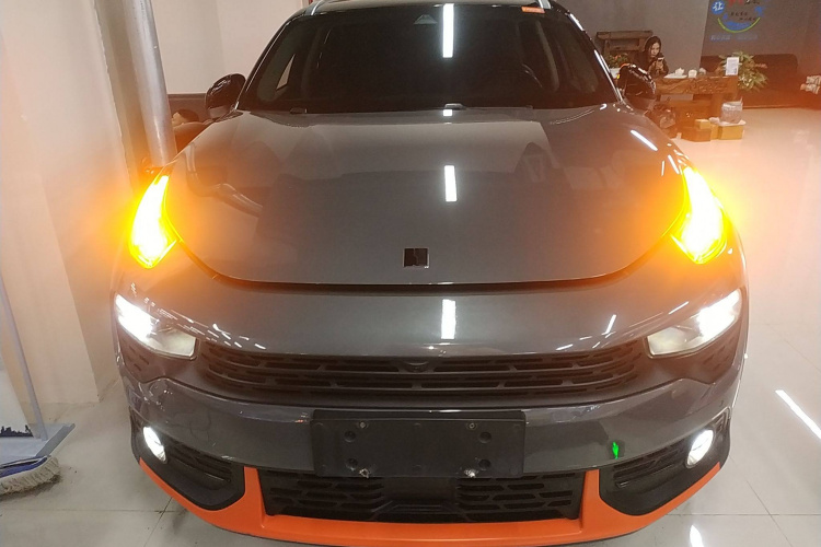 领克02 2018款 1.5T DCT两驱耀Pro版 国V车身外观2