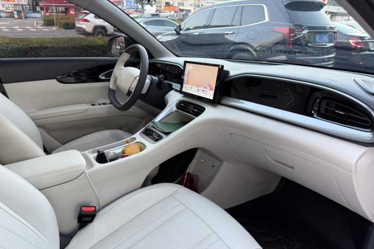 吉利银河 星愿 2025款 310km 青春版中控内饰7005