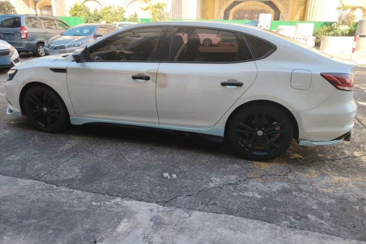 名爵 MG6 2019款 20T 自动Trophy竞技版+运动尾排竞速套装车身外观6003