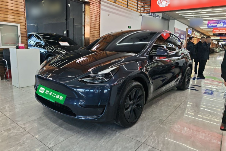 特斯拉 Model Y 2024款 后轮驱动版车身外观1
