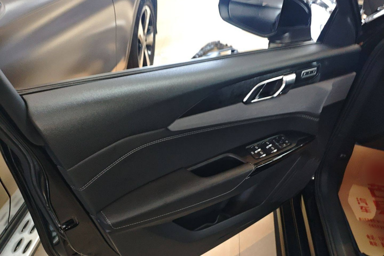 领克03 2021款 2.0TD 自动劲 冠军版中控内饰7005