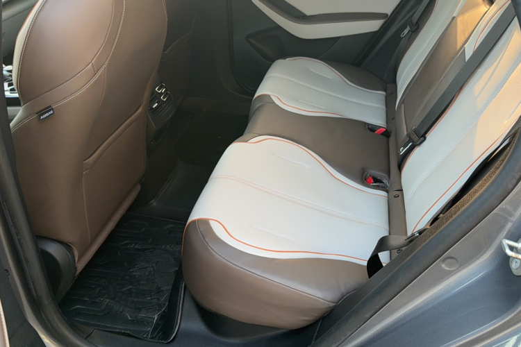 比亚迪 秦PLUS 2023款 冠军版 EV 420KM超越型中控内饰7002