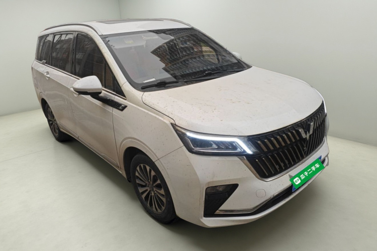 五菱汽车 五菱佳辰 2022款 1.5T CVT尊享旗舰型车身外观3