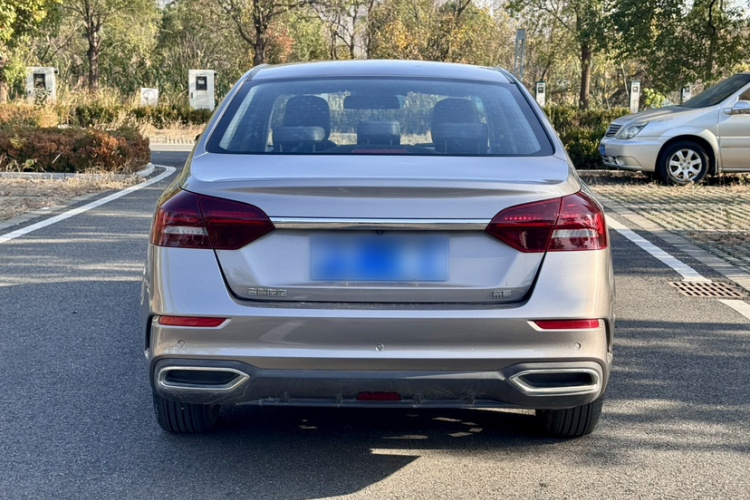 吉利汽车 帝豪 2021款 UP 1.5L 手动豪华型车身外观6008