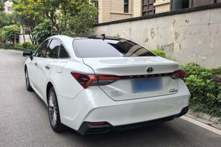 丰田 亚洲龙 2019款 双擎 2.5L XLE尊贵版 国VI车身外观6003