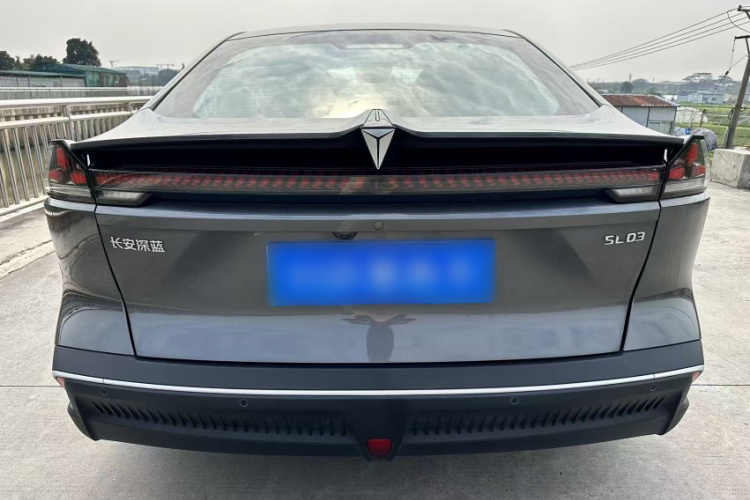 深蓝汽车 深蓝SL03 2023款 200Max增程版车身外观6002