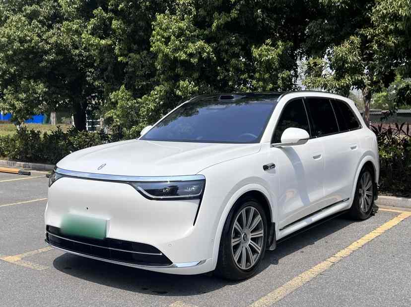 鸿蒙智行 问界M8 2025款 增程 Max+版 53.4kWh 5座版 (192线激光雷达）(1)