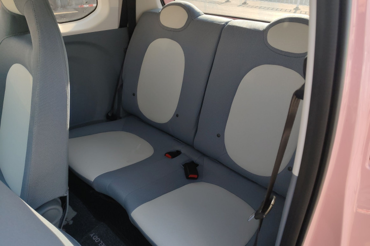 奔腾小马 2025款 222km 闪电马中控内饰21