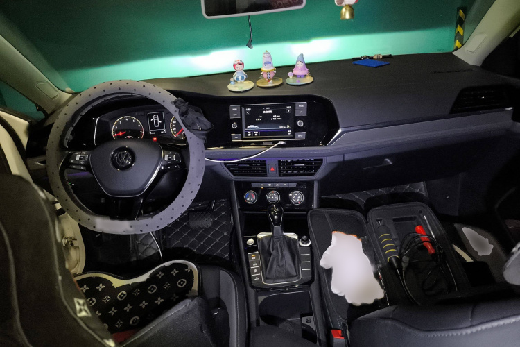 大众 速腾 2019款 200TSI DSG舒适型 国VI中控内饰7002