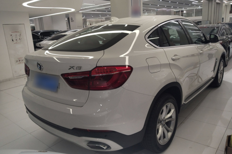 宝马X6（平行进口） 车身外观7