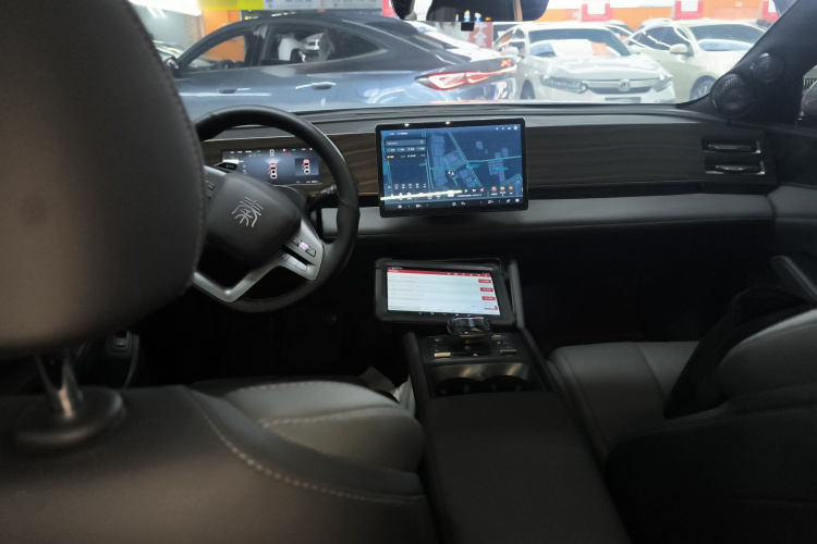 比亚迪 秦L 2025款 DM-i 智驾版 120KM超越型中控内饰12