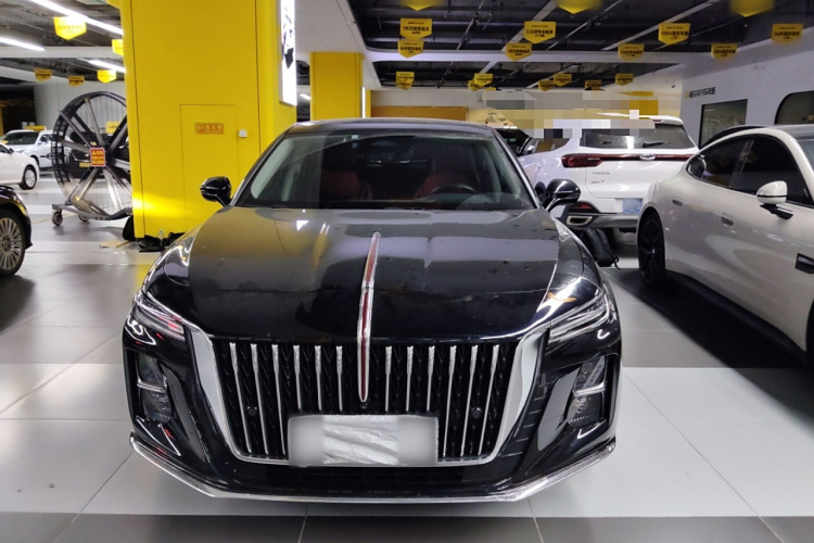 红旗H5 2023款 2.0T 自动智联旗畅版车身外观2