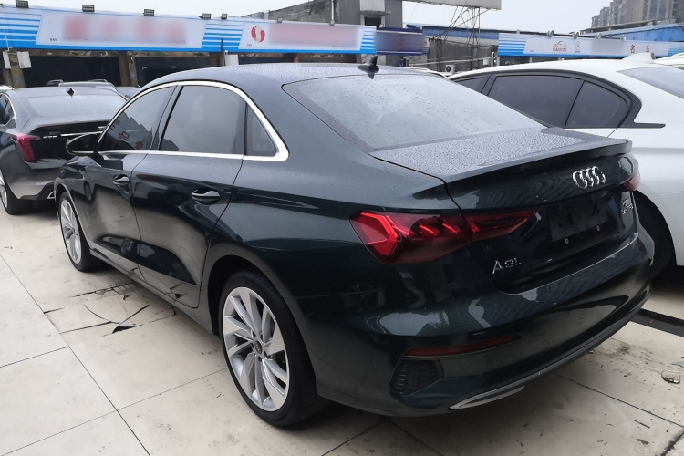 奥迪A3 2022款 A3L Limousine 35 TFSI 时尚致雅型车身外观4