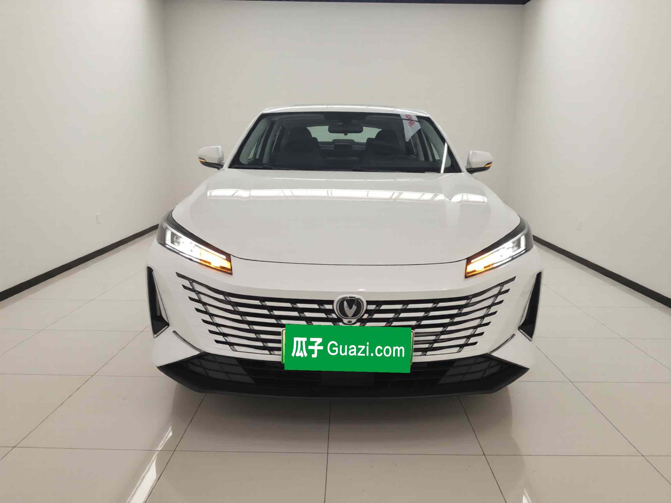 长安 逸动PHEV 2025款 智慧新蓝鲸 145KM 战舰版(1)