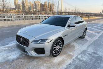 捷豹XFL 2024款 2.0T P250 两驱尊享豪华版