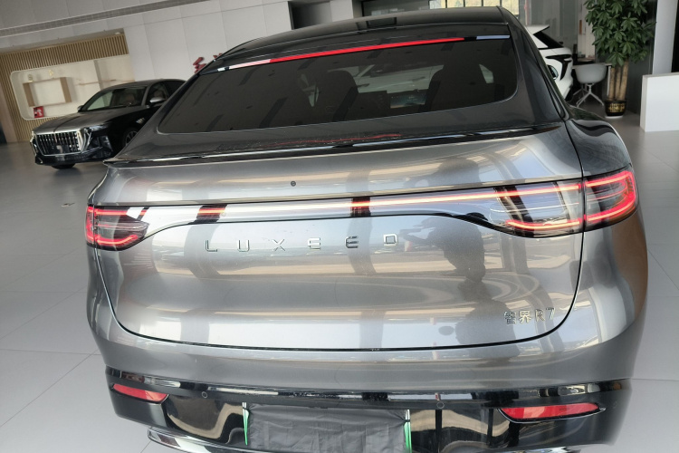 鸿蒙智行 智界R7 2025款 增程 251km Max车身外观6004