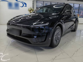 特斯拉 Model Y L 2025款 长续航全轮驱动版