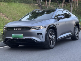 长安启源E07 2025款 纯电 四驱 90kWh Ultra高性能版