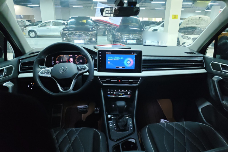大众 途观L 2024款 330TSI 自动两驱R-Line越享版中控内饰7002