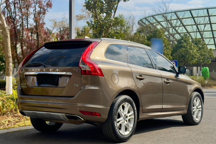 沃尔沃XC60 2015款 T5 智进版车身外观6003
