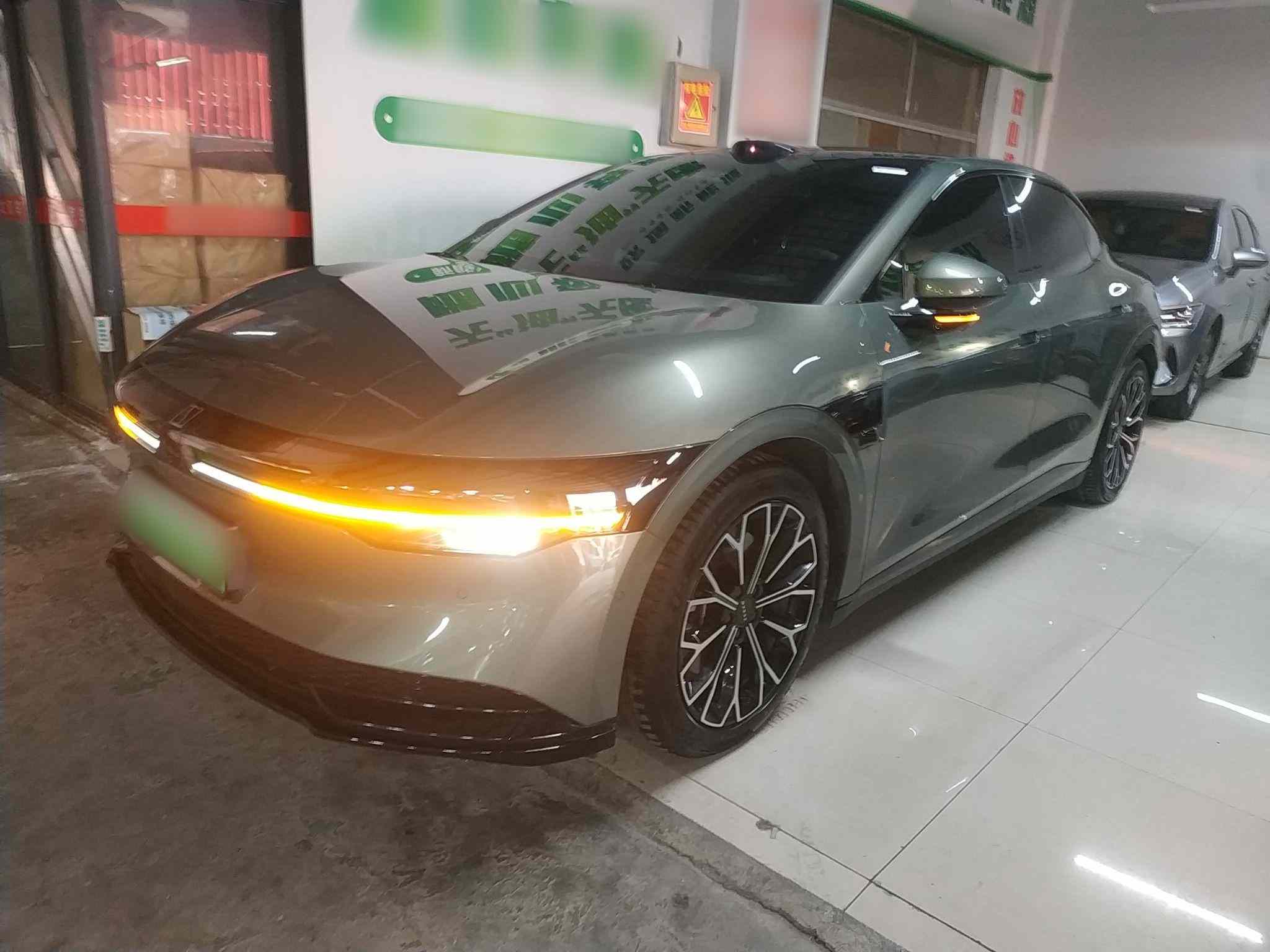 极氪007 2025款 后驱智驾版 75kWh(2)