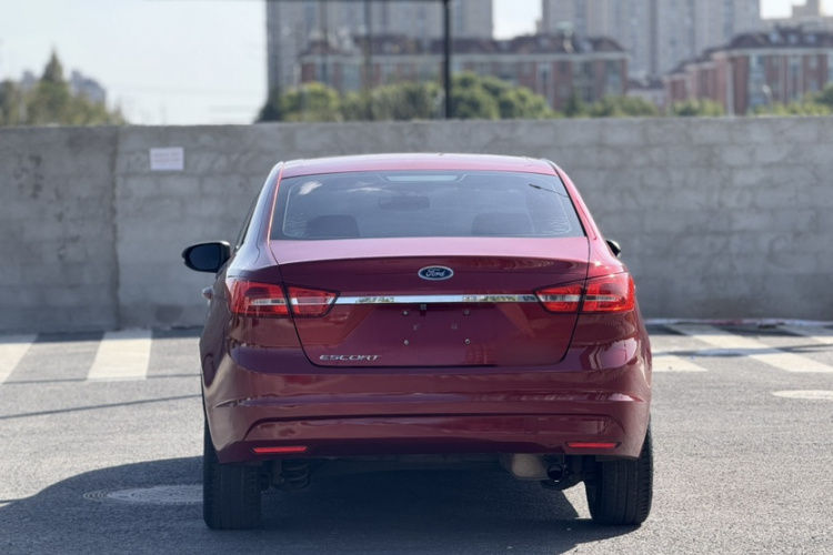 福特 福睿斯 2015款 1.5L 自动时尚型车身外观6002