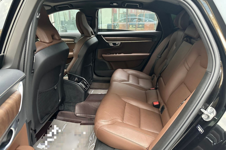 沃尔沃S90 2024款 B5 智远豪华版局部细节9004