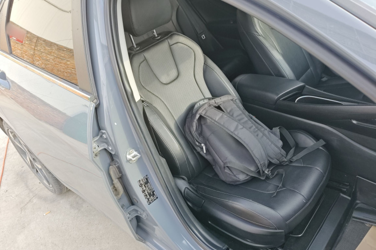 现代 伊兰特 2021款 1.5L CVT LUX尊贵版局部细节41