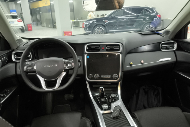 领克01 EM-P 2019款 1.5T PHEV Pro中控内饰12