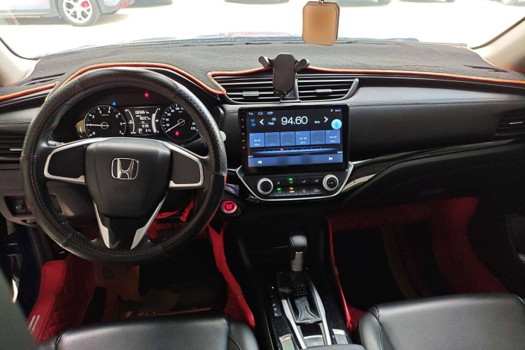 本田 凌派 2019款 180Turbo CVT豪华版 国VI中控内饰7002