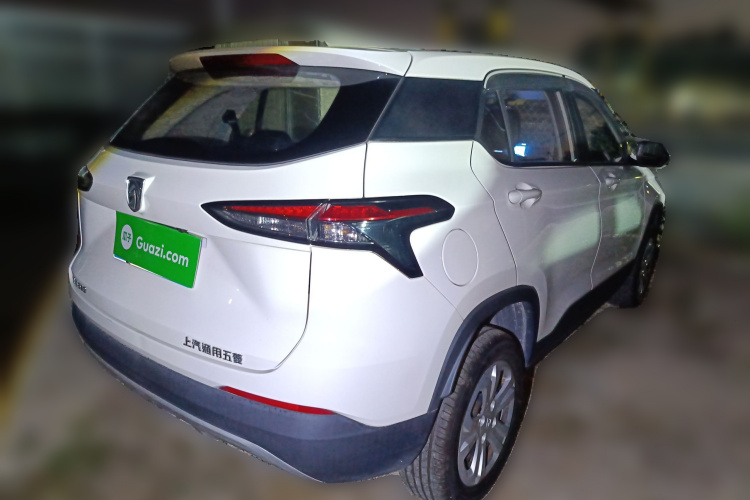 宝骏510 2021款 1.5L CVT劲享型车身外观7