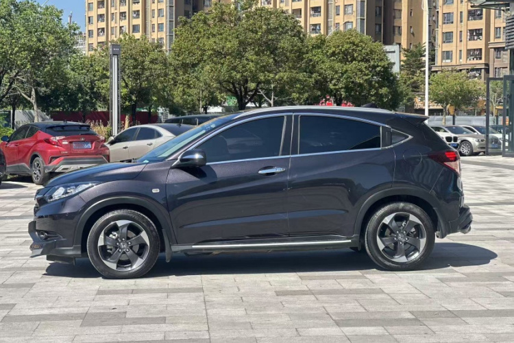 本田 缤智 2017款 1.8L CVT两驱先锋型车身外观6002