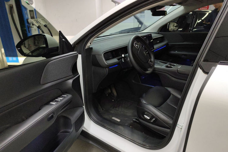 小鹏G6 2023款 580 长续航 Pro中控内饰7003