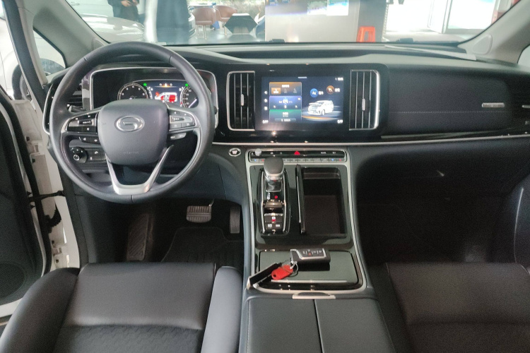 广汽传祺 传祺M8 2023款 领秀系列 390T 豪华版中控内饰12