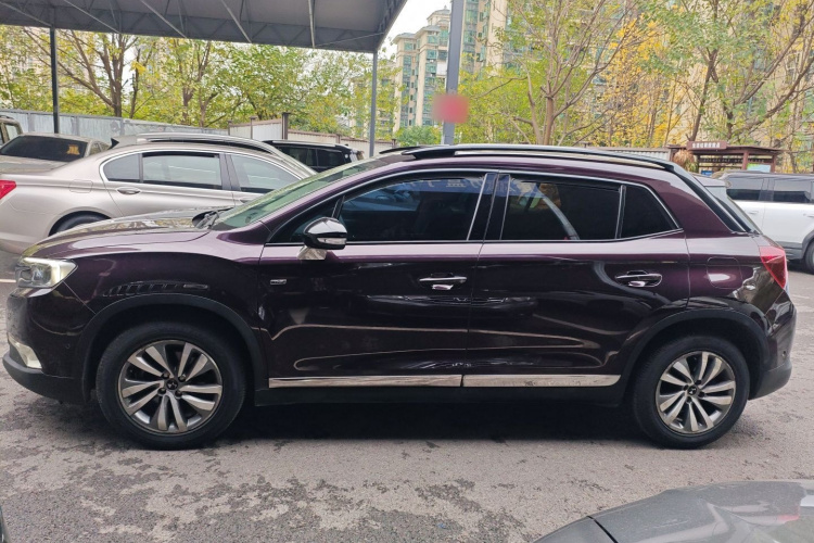 DS 6 2016款 1.6T 豪华版THP160车身外观6003