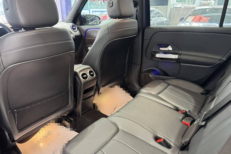 奔驰GLB 2020款 改款 GLB 200 动感型中控内饰7012