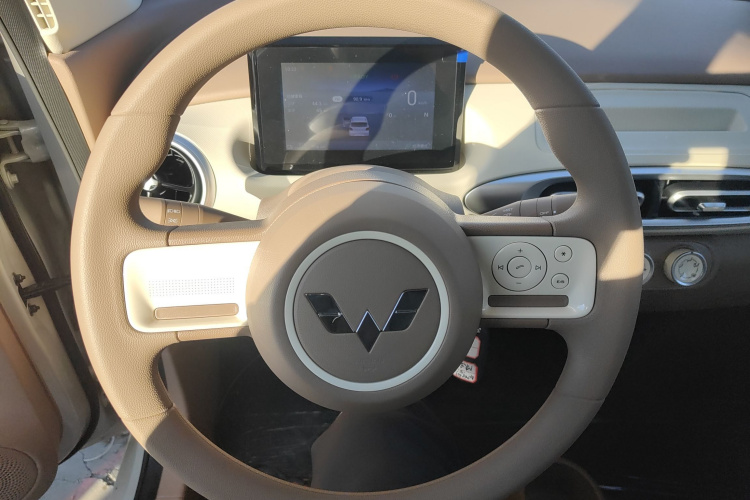 五菱汽车 宏光MINIEV 2025款 四门版 进阶款中控内饰13