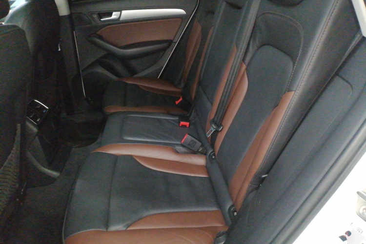 奥迪Q5 2018款 典藏版 40 TFSI 技术型中控内饰7004