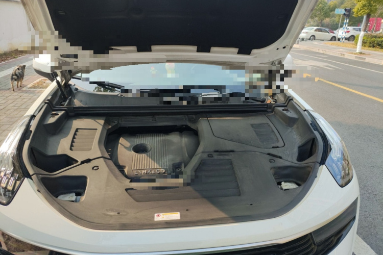 领克01 2017款 2.0T 两驱型Pro版局部细节24